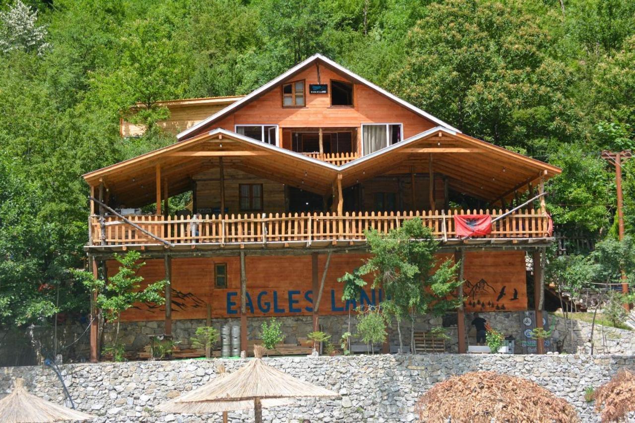 Eagles Land Hotel Koman Exterior photo