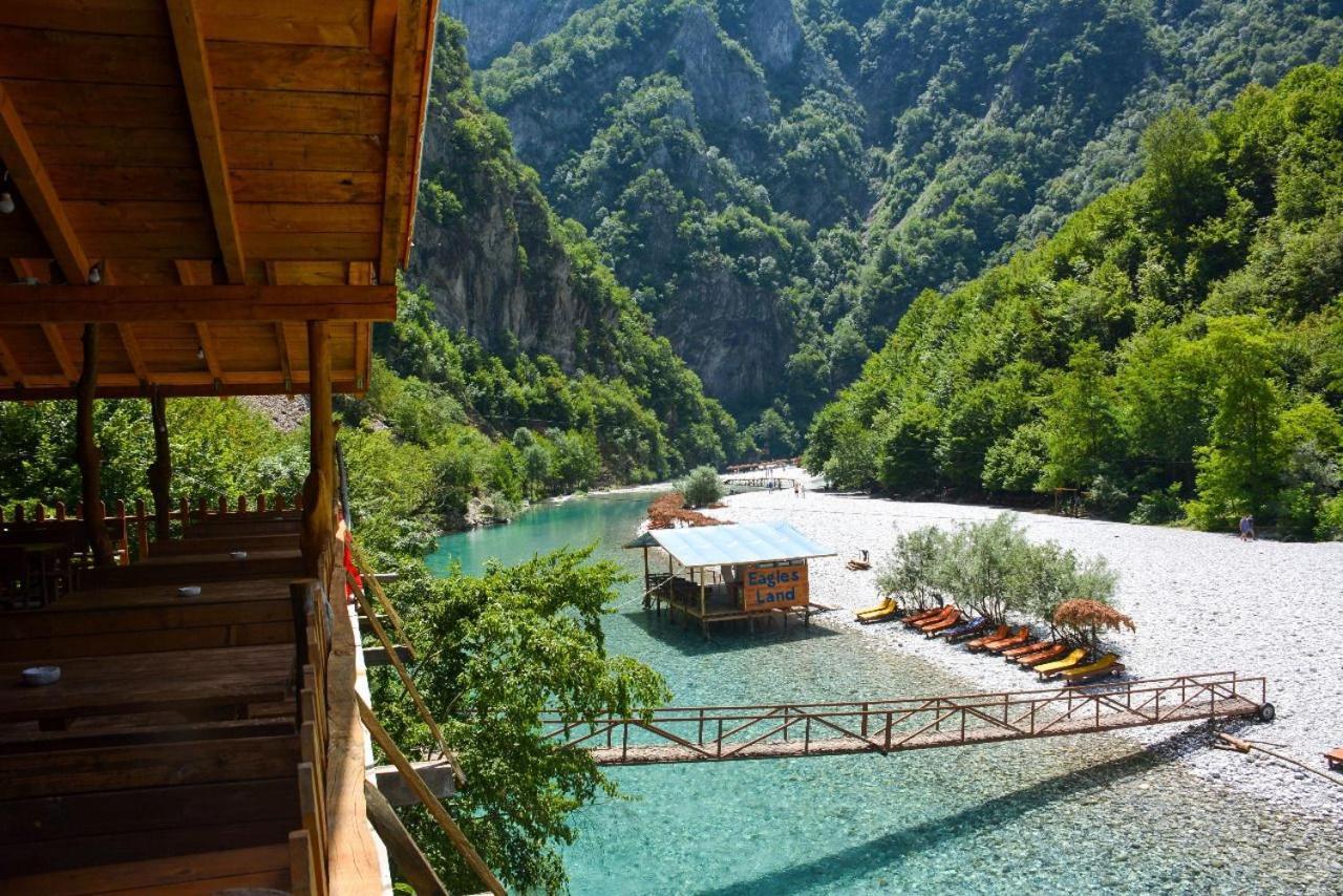 Eagles Land Hotel Koman Exterior photo